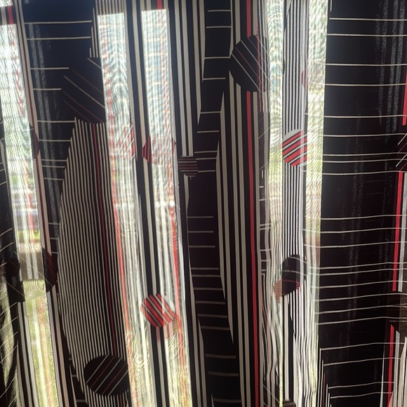 Vintage funky long sleeve button down polyester blouse by Joan Leslie - Picture 5 of 6